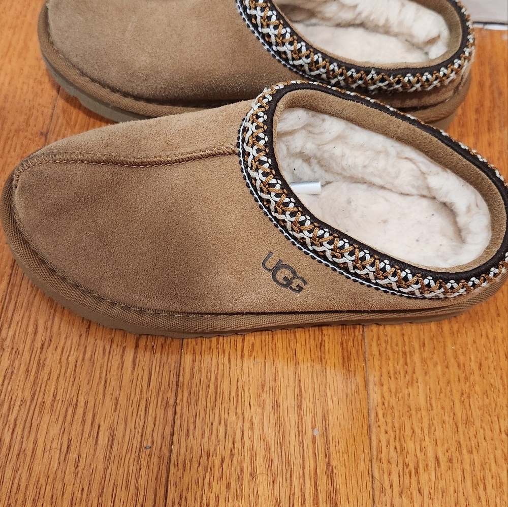 Ugg slippers